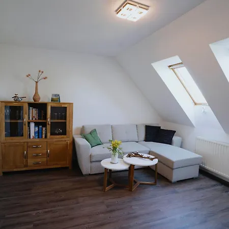 Zum Schlossplatz Apartament *