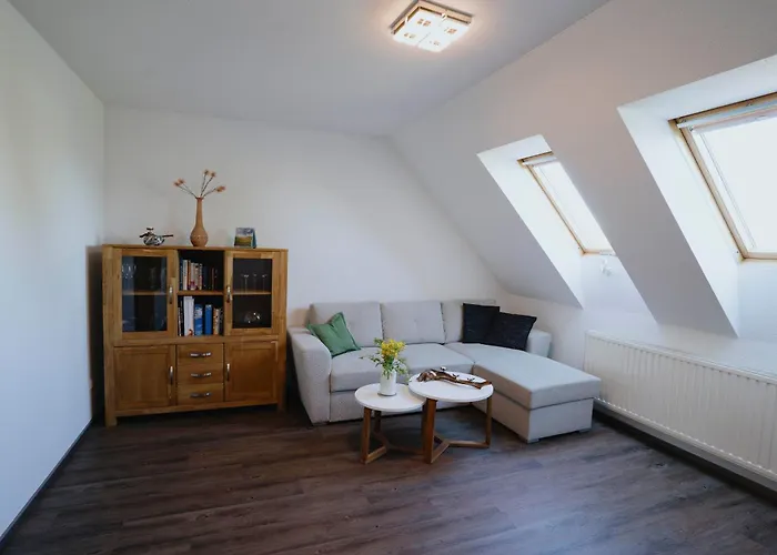 Zum Schlossplatz Apartament *